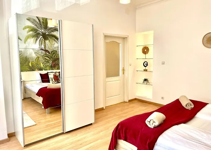 Riverside Panoramic * Budapest