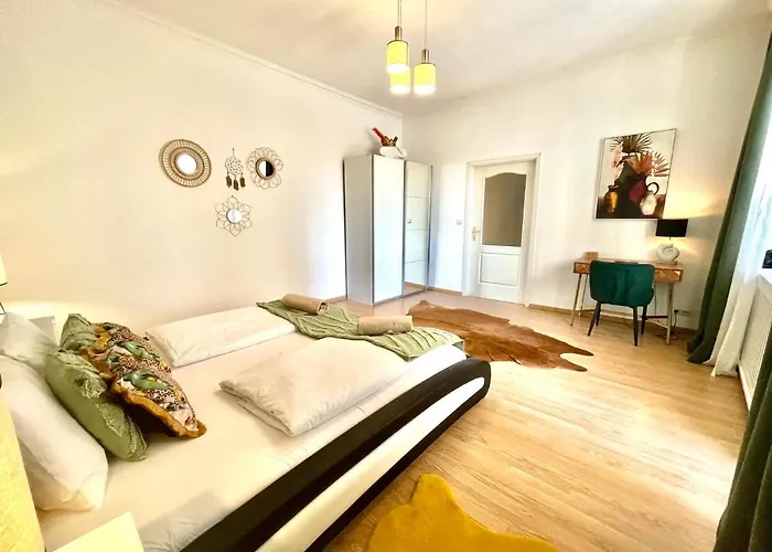 Riverside Panoramic Lejlighed *